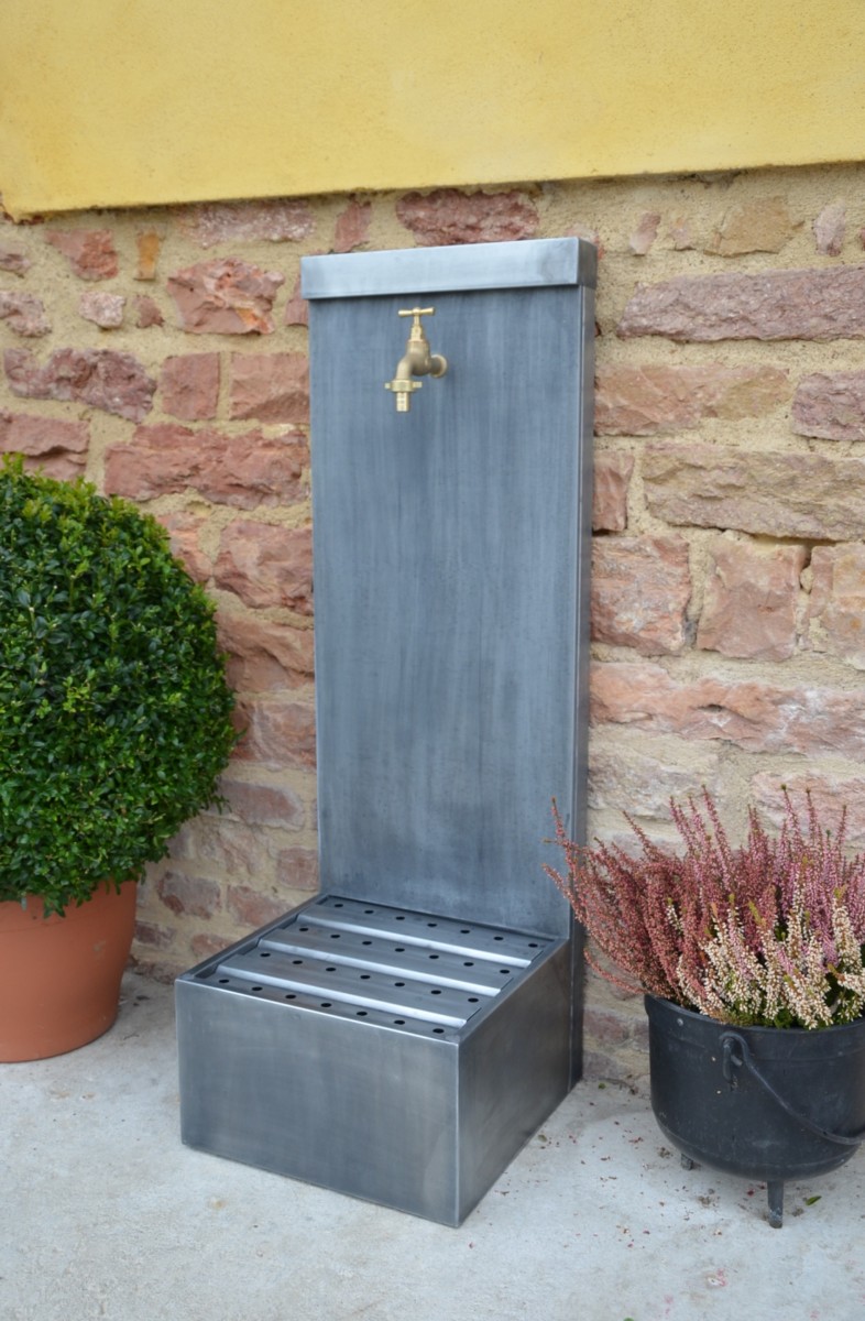 Fontaine de jardin zinc patiné, Façade lisse, H 100 cm, bac hauteur