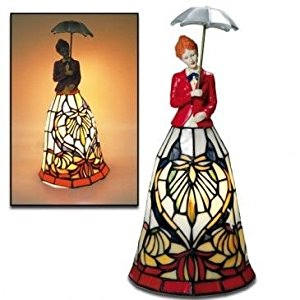La Lampe Au Bonheur Des Dames une robe de bal en patchwork de verre