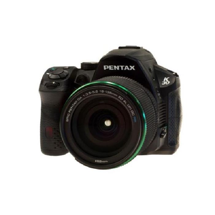 Reflex PENTAX Pack K30 noir + 18 135wr + Les points clés . Type d