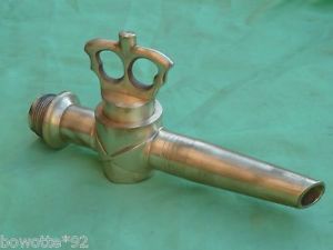 ANCIEN robinet de fontaine bronze ou laiton DECO JARDIN