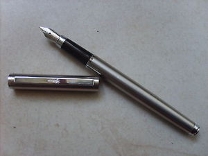 Ancien stylo plume Cyprea en metal plume marquee Iridium point jamais