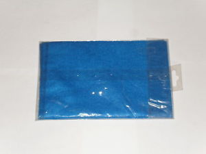 feuille feutrine(dimen sion A4) couleur: bleu electrique