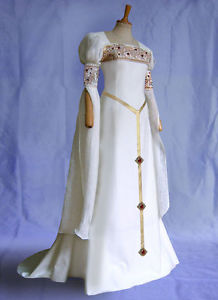 pleine robe de mariee calaya Galadriel Elfes moyen age robe de mariee